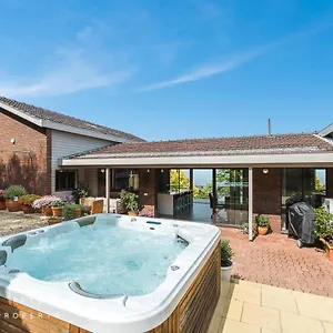 Panoramic View With Spas Apartment