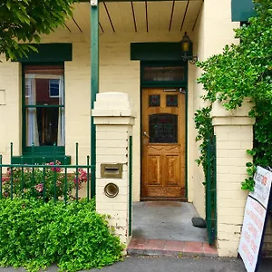 Narrara Backpackers Hostel